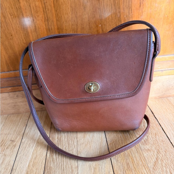 Rare Coach Quincy Leather Crossbody Shoulder Bag 9919 - Picture 2 of 9